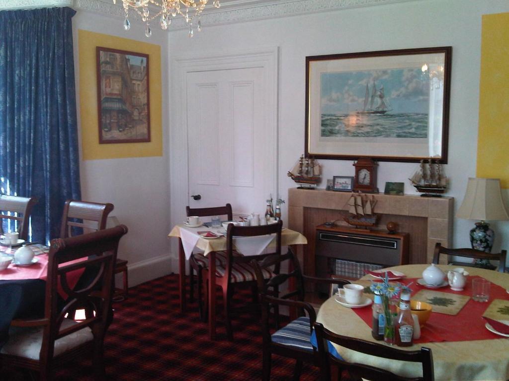 كريف James Cottage Guest House المظهر الخارجي الصورة